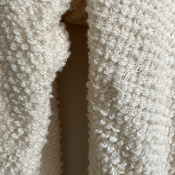 •| anthropologie sweater - Picture 9 of 9